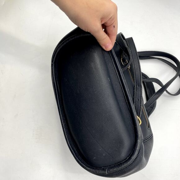 Vintage Coach Black Leather Convertible Backpack Bag 9994 - Picture 5 of 8